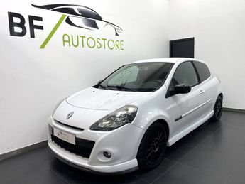  Voir d&eacute;tails -Renault Clio III (B/C85) 1.6 16v 128ch GT 3p &agrave; Brest (29)