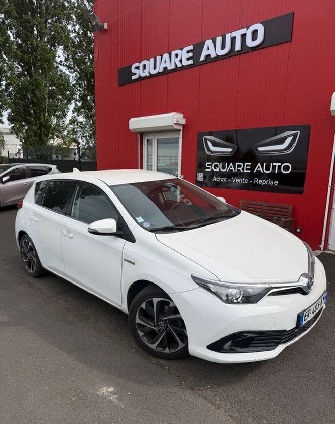 Toyota Auris 1.8 VVT-i HSD Hybride 100CH Bo�te auto T Blanc de 2017