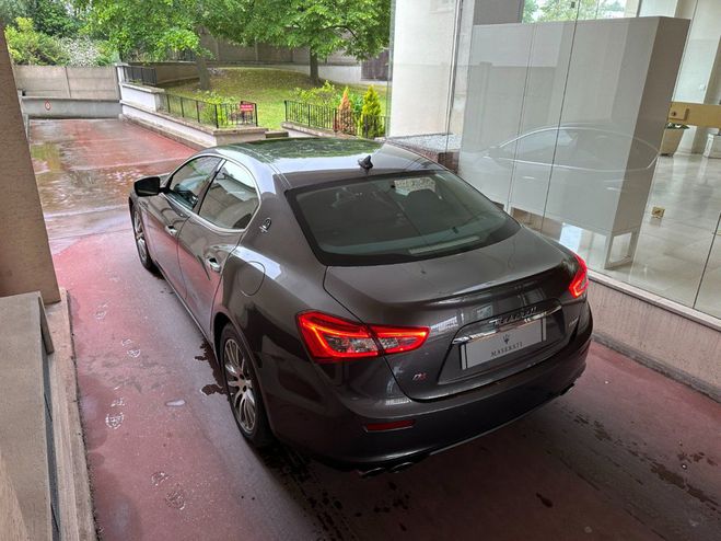 Maserati Ghibli 3.0L 410 cv SQ4 grigio maratea (gris) de 2015