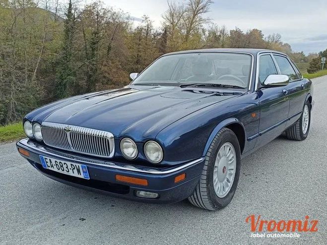 Jaguar Daimler XJ 4.0 i 24V 226 cv Bo�te auto Bleu de 1995