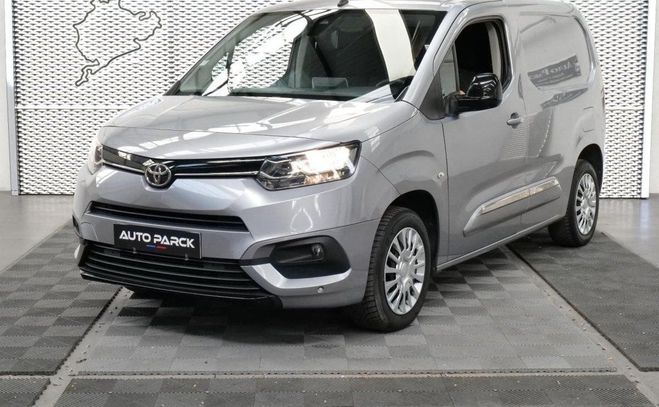 Toyota Proace City FOURGON MEDIUM 1.5L 100 D-4D BVM5 D Gris de 2021