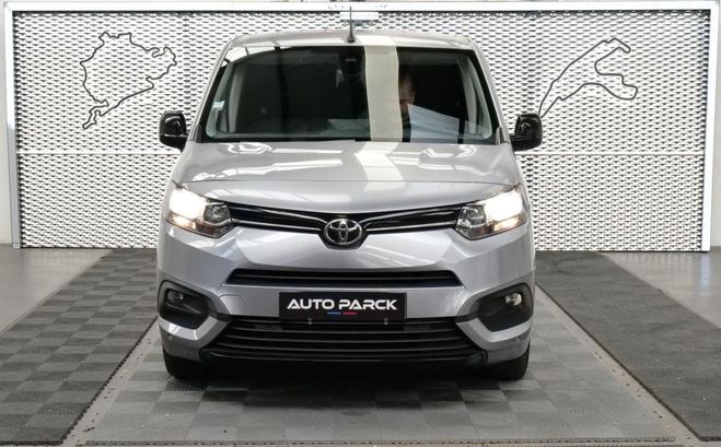 Toyota Proace City FOURGON MEDIUM 1.5L 100 D-4D BVM5 D Gris de 2021