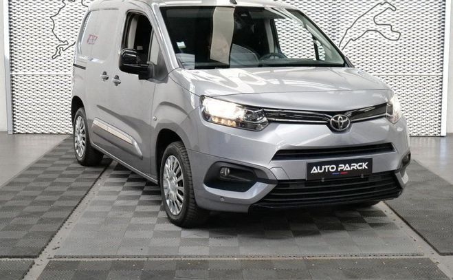 Toyota Proace City FOURGON MEDIUM 1.5L 100 D-4D BVM5 D Gris de 2021