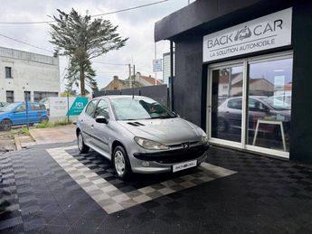  Voir d&eacute;tails -Peugeot 206 1.4i XT Premium A &agrave; Nantes (44)