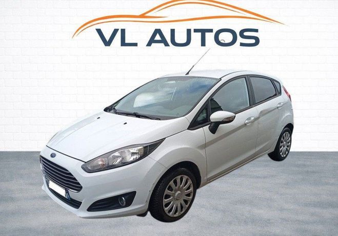 Ford Fiesta 1.25 l 5 portes 82 cv Ann�e 2014 Blanc de 2014
