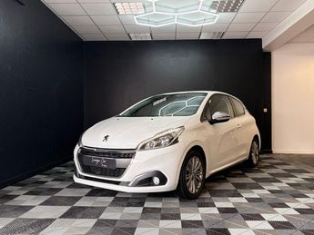  Voir d&eacute;tails -Peugeot 208 1.6 BlueHDi 100ch SS BVM5 Allure / Garan &agrave; Perrigny (39)