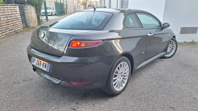 Alfa romeo GT bertone NOIR de 2004