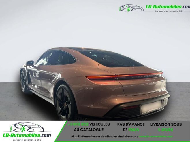Porsche Taycan 4S 598 ch avec batterie performance plus Prune M�tallique de 2024