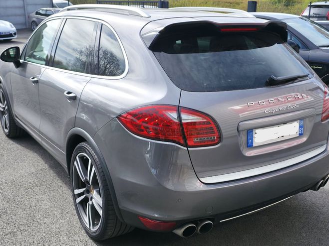Porsche Cayenne 958-1 TURBO GRISE FONCE METALLISEE de 2012