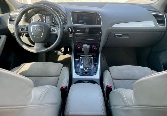 Audi Q5 2.0 tdi 170ch avus quattro s-tronic 7 Gris de 2009