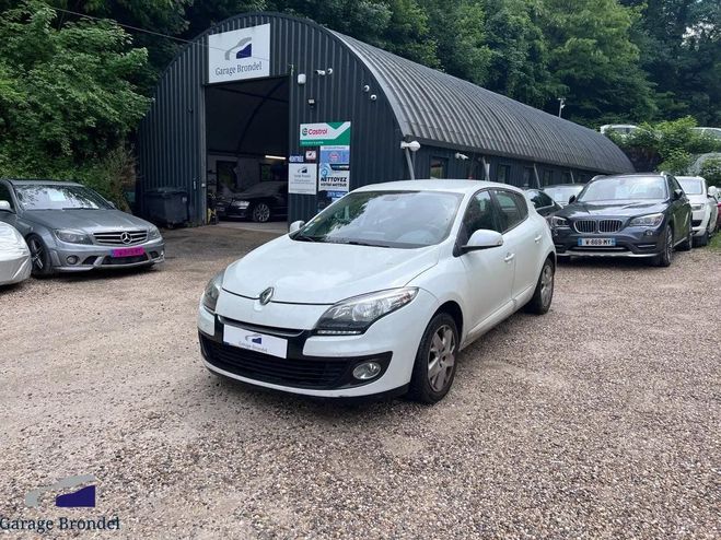 Renault Megane III 1.5 dCi 110cv BVA Blanc de 2013