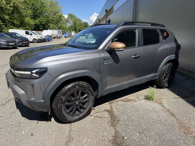 Dacia Duster MILD HYBRID TCe 130 ch 4x4 Extreme GRIS de 2025