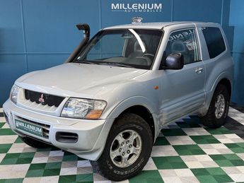  Voir d&eacute;tails -Mitsubishi Pajero 3.2 Di-D165 Ralliart BA &agrave; Royan (17)