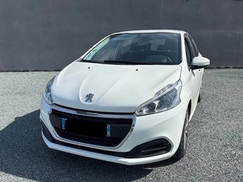  Voir d&eacute;tails -Peugeot 208 GENERATION-I 1.2 -VTI 80 GARANTIE 1 AN D &agrave;  La Jarne (17)