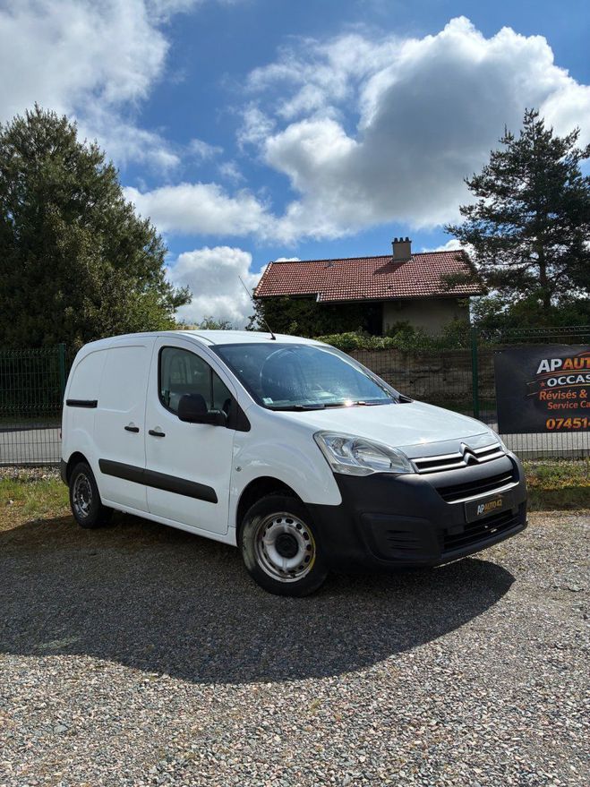 Citroen Berlingo Fourgonnette 1.6 VTI 95ch Confort Blanc de 2016