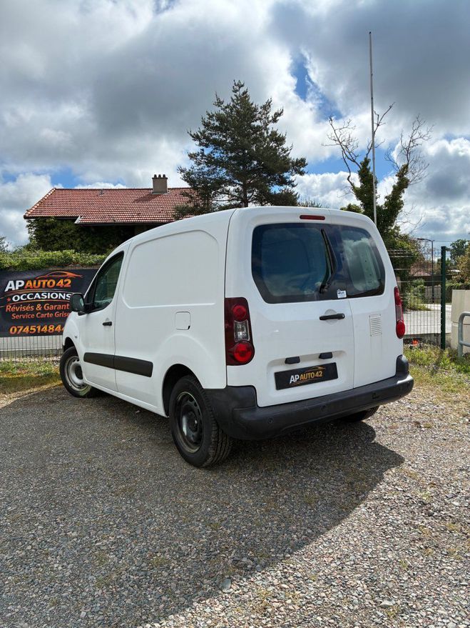 Citroen Berlingo Fourgonnette 1.6 VTI 95ch Confort Blanc de 2016