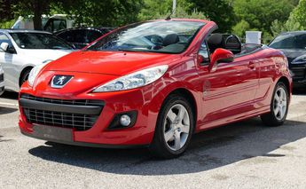  Voir d&eacute;tails -Peugeot 207 CC 1.6 vti 120 ch serie 64 1ere main sui &agrave; Meyreuil (13)