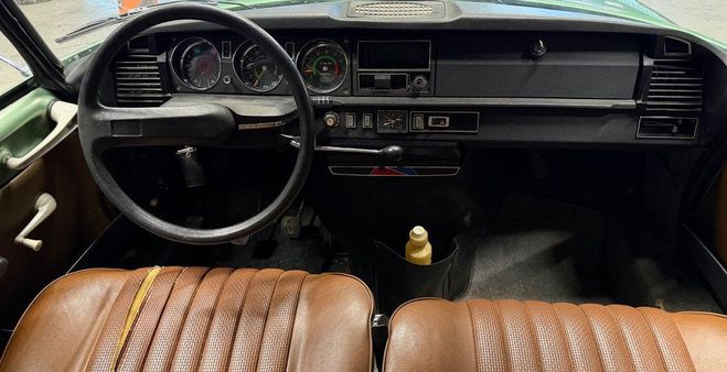 Citroen DS d super option boite 5 Vert de 1972