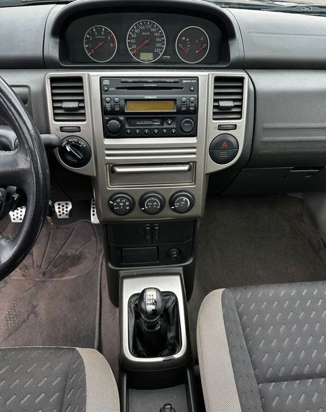 Nissan X Trail 2.2 dCi 136ch Confort Noir de 2005