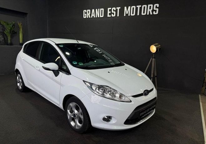 Ford Fiesta 1.6 TDCi FAP 95 Titanium Blanc de 2010