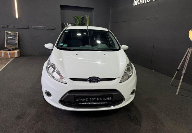 Ford Fiesta 1.6 TDCi FAP 95 Titanium Blanc de 2010