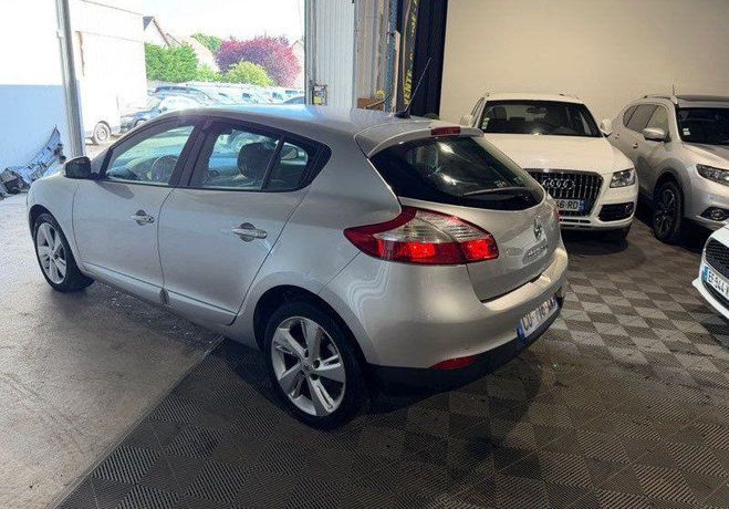 Renault Megane 1.5 dci 110 Gris de 2013