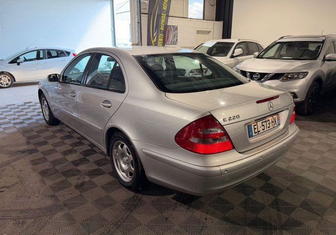 Mercedes Classe E benz 220 cdi Classic Gris de 2002