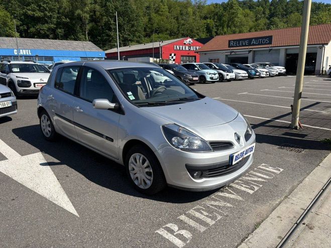 Renault Clio III (B/C85) 1.5 dCi 85ch Expression 5p GRIS de 2006