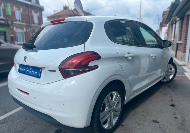 Peugeot 208 1.2 Essence 82 ch Style Blanc de 2017