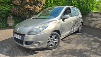  Voir d&eacute;tails -Renault Scenic / &agrave; Quetigny (21)