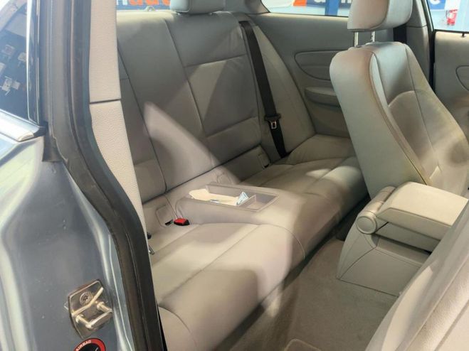 BMW Serie 1 125i COUPE BVA E82 / 1ERE MAIN / HISTORI GRIS de 2009