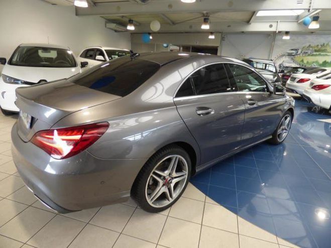 Mercedes Classe CLA 180 122 ch 7G-DCT Urban Gris Mountain de 2018