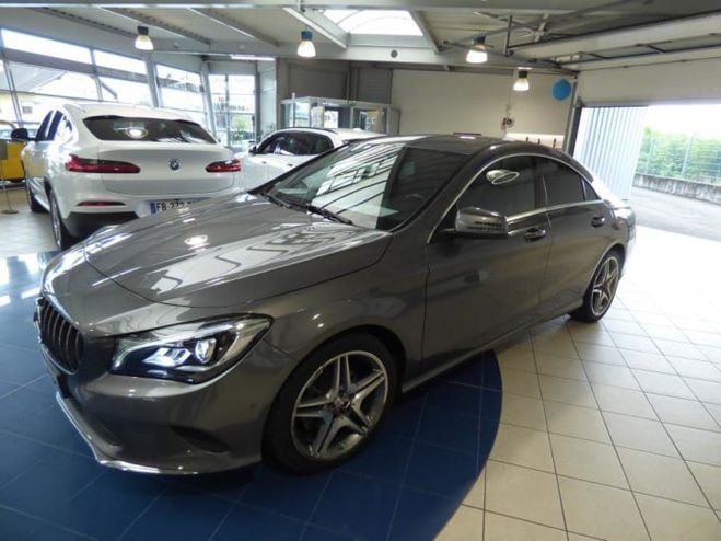 Mercedes Classe CLA 180 122 ch 7G-DCT Urban Gris Mountain de 2018