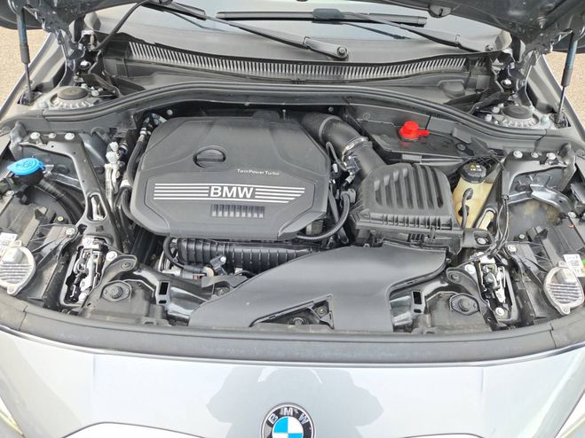 BMW Serie 1 118i 136 ch DKG7 M Sport 5p SKYSCRAPER GRAU METALLIC de 2022
