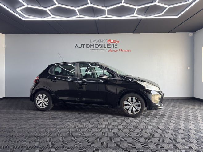 Peugeot 208 1.4 HDi 68 CV - DISTRIB NEUVE - GARANTIE Noir de 2014