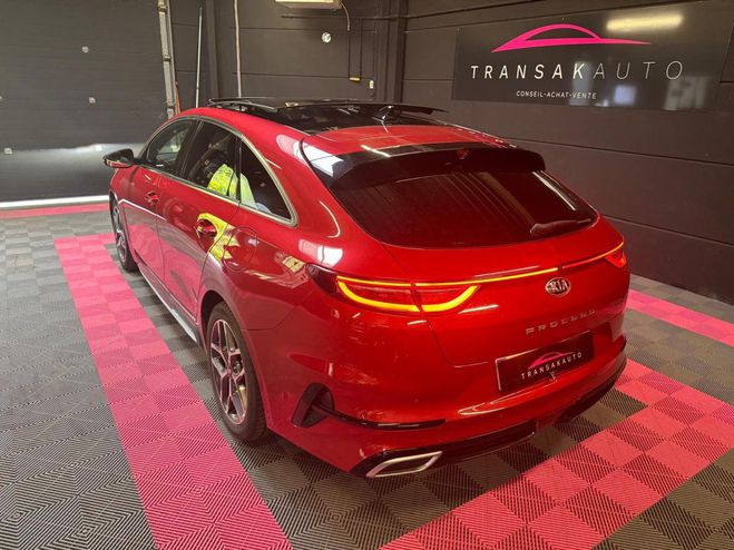 Kia ProCeed 1.6 CRDi 136 ch DCT7 GT Line Premium / T Rouge de 2019