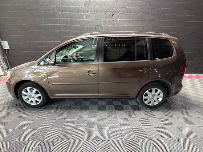 Volkswagen Touran 1.6 TDI 105 FAP Cup / SYSTEME WEBASTO /  Marron de 2014