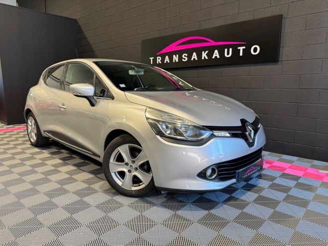 Renault Clio IV 1.5 dCi 90ch eco2 Limited / Kit distr Gris de 2015