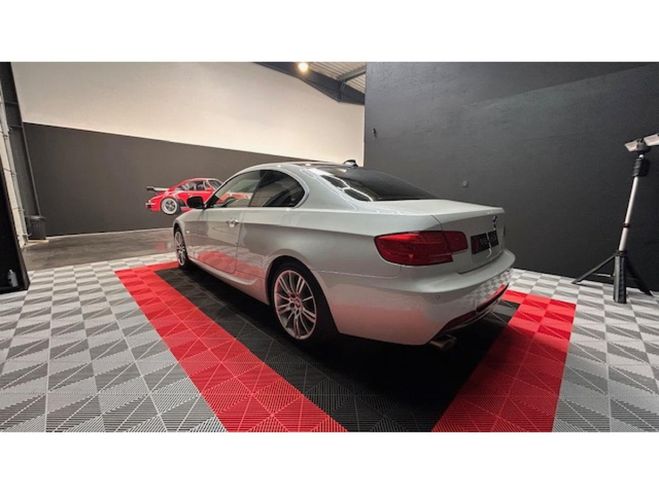 BMW Serie 3 320d xDrive Coup� Edition M Sport 2.0 18 BLANC de 2013