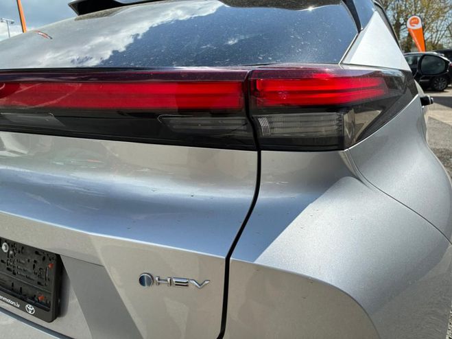 Toyota C HR 1.8 hybride 140 Design GRIS MINERAL de 2025