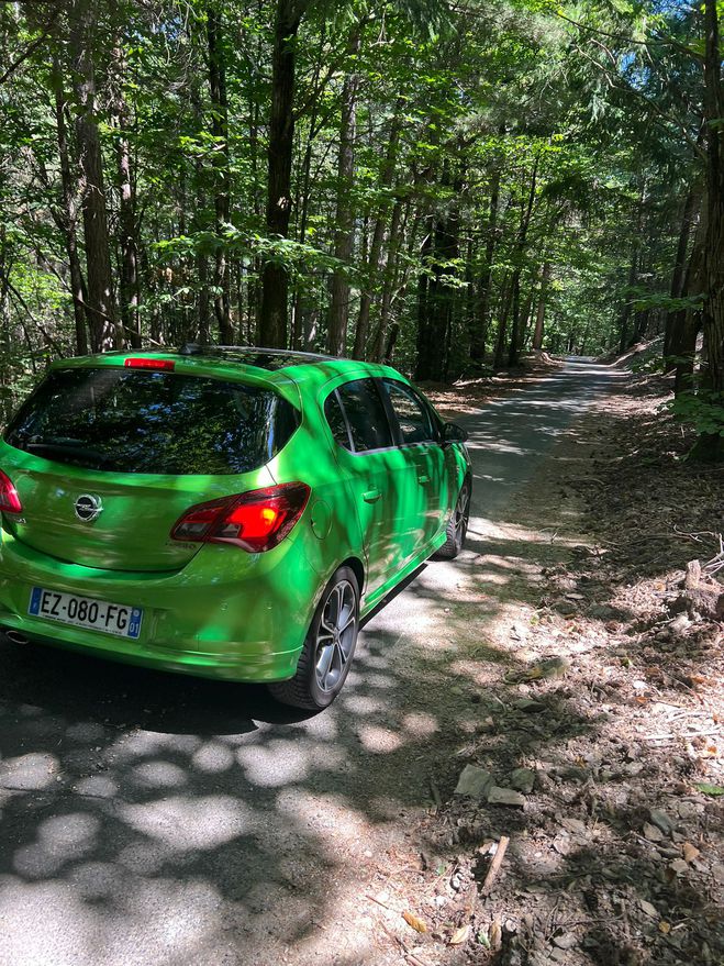 Opel Corsa 1.4 Essence 90ch � Finition Sport � CT O  de 2018