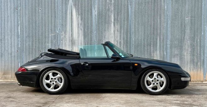 Porsche 911 993 Carrera 4 Cabriolet Noir de 1994