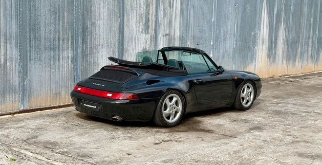 Porsche 911 993 Carrera 4 Cabriolet Noir de 1994