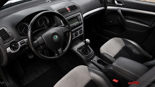 Skoda Octavia 2.0 TFSI RS RS Noir M�tallis� de 2008