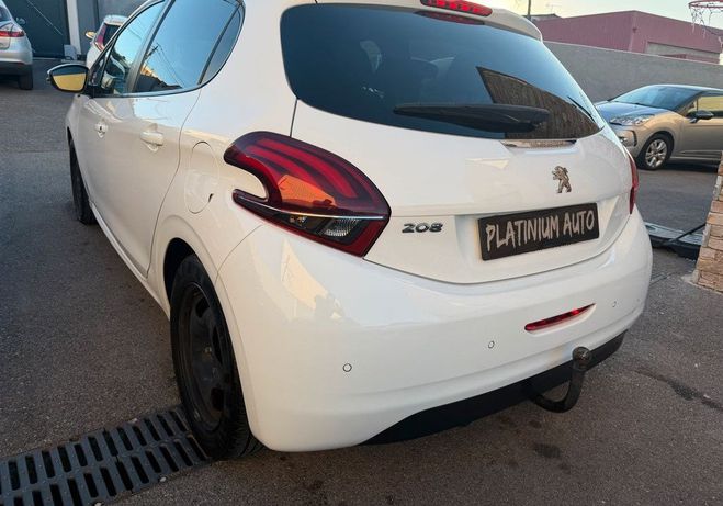 Peugeot 208 (2) 1.5 BlueHdi 100 S&S Signature 5P Blanc de 2019