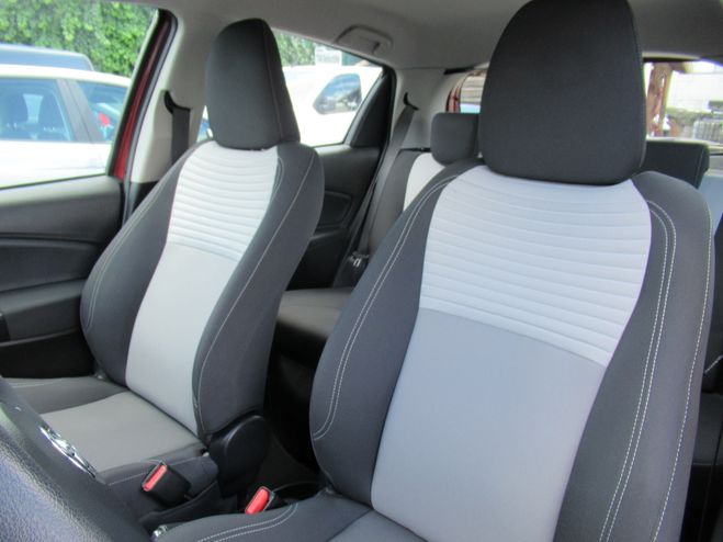 Toyota Yaris 100H DYNAMIC 5P MY19 ROUGE de 2020