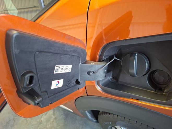 Peugeot 2008 PureTech 130 S&S EAT8 GT Line orange de 2020