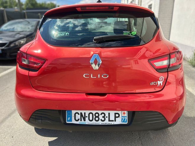 Renault Clio Confort Dynamique Rouge de 2012