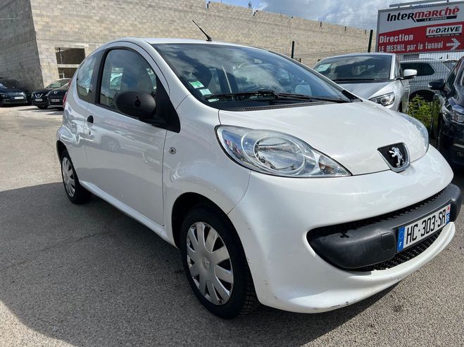 Peugeot 107 (2) 1.0 URBAN FAIBLE KM Blanc de 2007