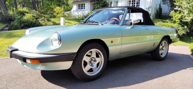 Alfa romeo Spider 1600 AERODINAMICA  de 1983